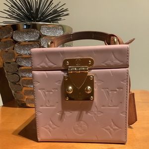 Louis Vuitton Bleeker box